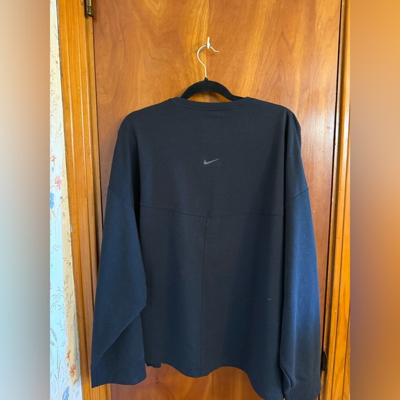 Women’s Nike Black Dri-FIT Yoga Shirt Size XXL - Picture 2 of 4